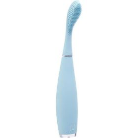 FOREO Issa 2 Sensitive Set: Electric Toothbrush - Mint + Replacement Brush Head + Charger + Carrying Case
